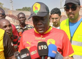 Stade du 28 septembre:Le ministre des sports Bogola Haba et le président de la FGF Aboubacar Sampil, en visite guidée sur le chantier !