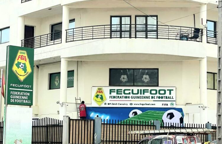 Guinée : La Fédération de Football au Bord du Gouffre – Scandales Financiers et Luttes d’Influence